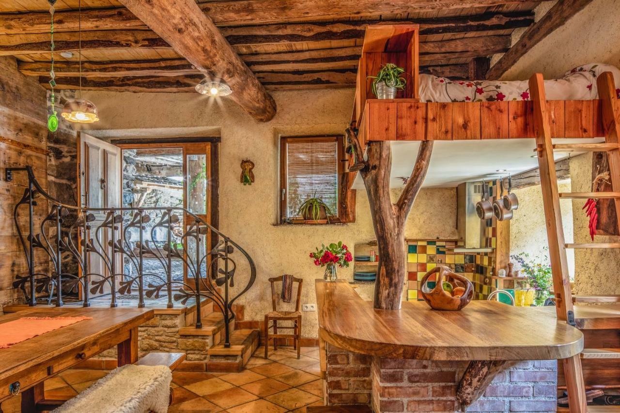 The Dragon Barn - Ferienhaus *